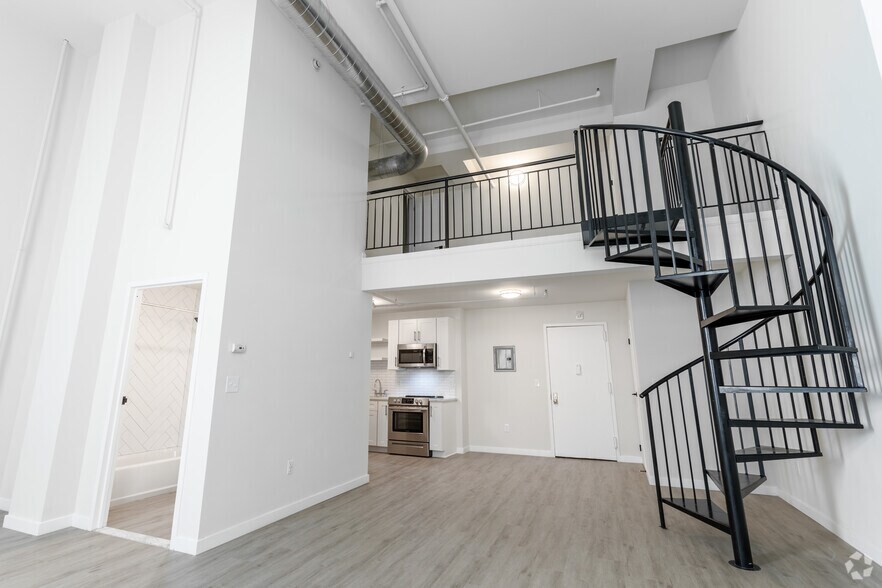 More Photos Of 57 Cannon St, Poughkeepsie Apartments For Lease