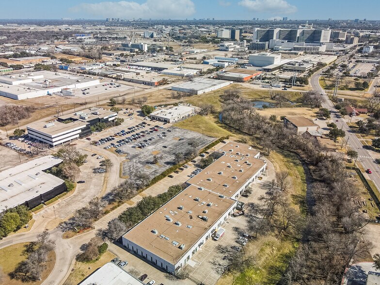 More Photos Of 1380 River Bend Dr, Dallas Office For Sale