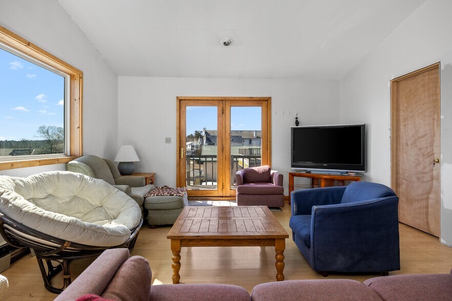 More Photos Of , Beaver Island General Retail For Sale