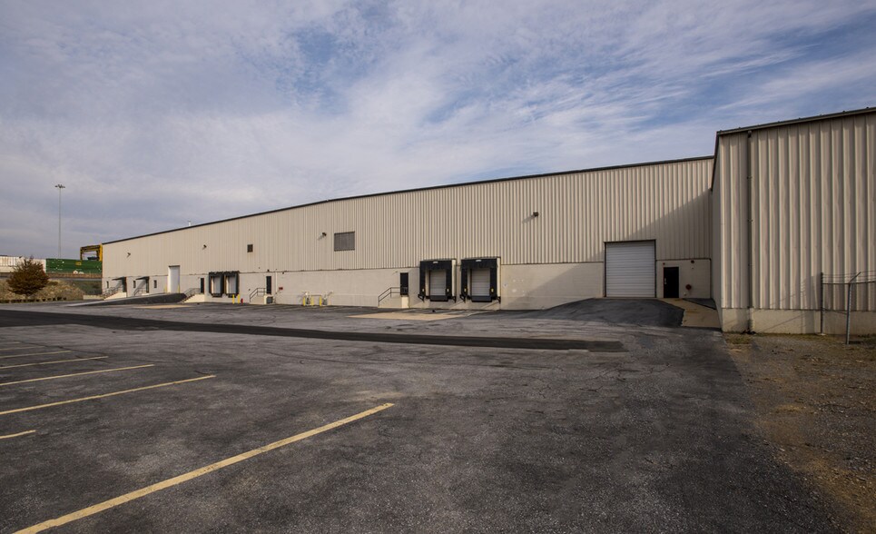 Primary Photo Of 7253 Grayson Rd, Harrisburg Warehouse For Lease
