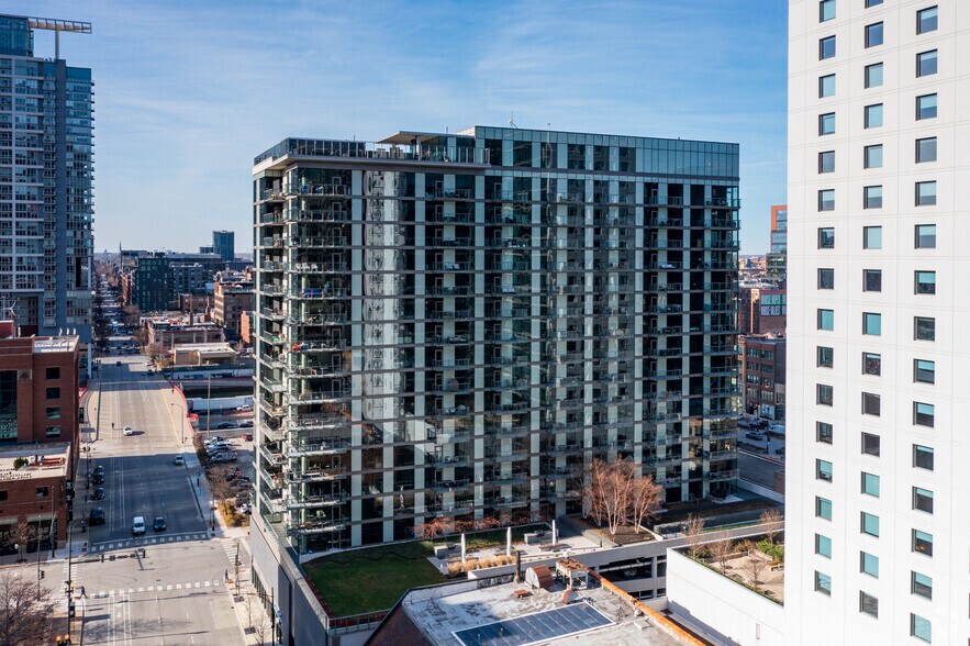 More Photos Of 123 N Desplaines St, Chicago Apartments For Lease