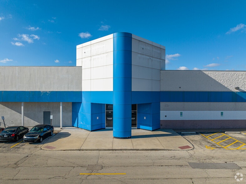 More Photos Of 7400-7414 S Cicero Ave, Chicago Freestanding For Sale