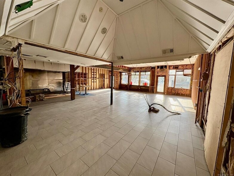 More Photos Of 1205 Main St, Branford Restaurant For Lease