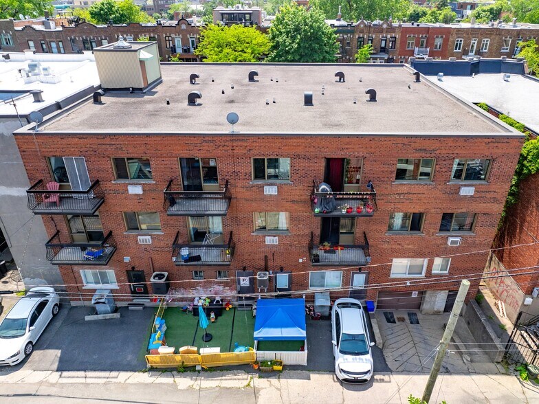 More Photos Of 7211-7219 Saint-Denis, Montréal Apartments For Sale