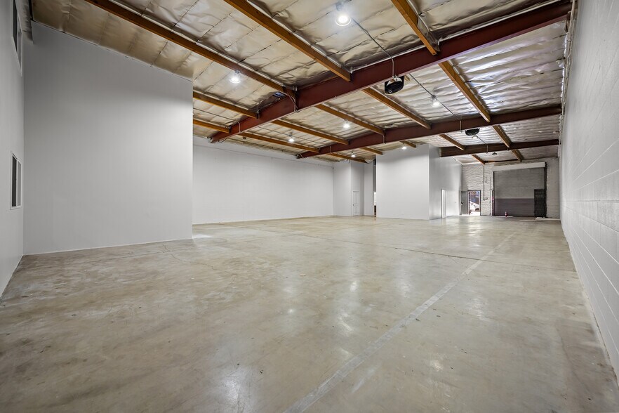 More Photos Of 1507 Essex St, Los Angeles Warehouse For Sale