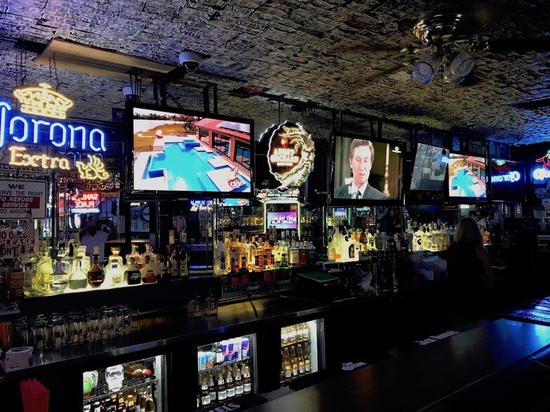 More Photos Of 1842 E Mckinley Ave, Fresno Bar For Sale