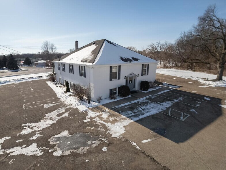 More Photos Of 10100 Morgan Ave S, Bloomington Office For Sale