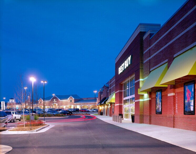 More Photos Of 623-665 Potomac Station Dr, Leesburg Storefront For Lease