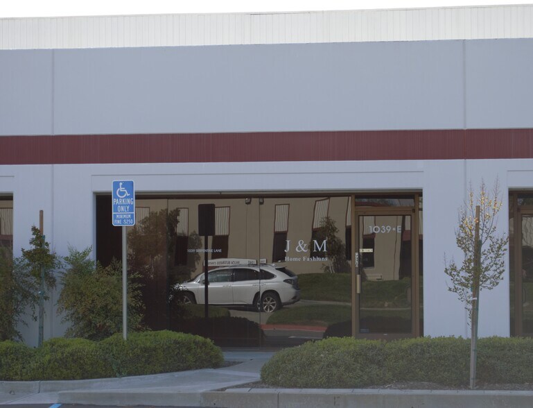 More Photos Of 1039 Serpentine Ln, Pleasanton Light Distribution For Lease