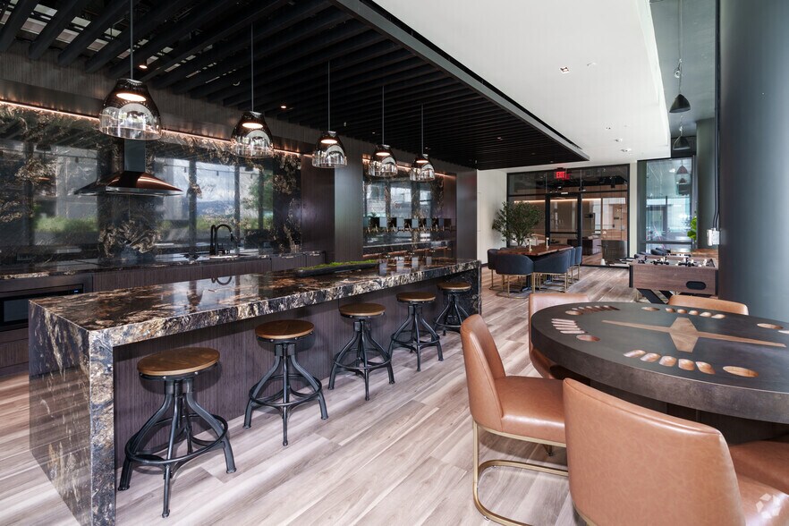 More Photos Of 1950 Broadway, Oakland Coworking Space