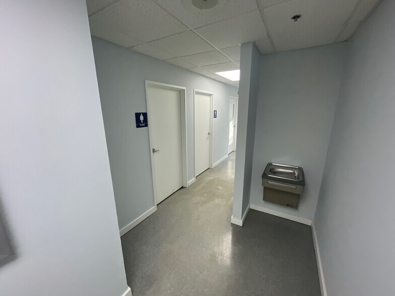 More Photos Of 2291 Traversefield Dr, Traverse City Manufacturing For Lease