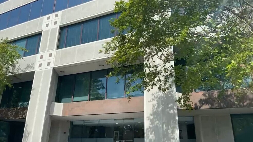 More Photos Of 2970 Clairmont Rd NE, Atlanta Medical For Lease
