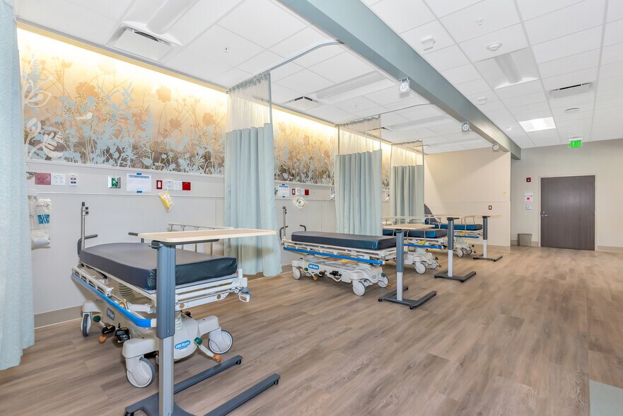 More Photos Of 2851 Height St, Sarasota Medical For Lease