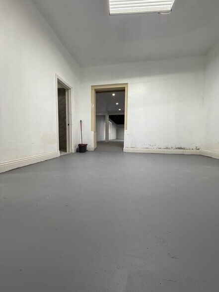 More Photos Of 4435 S Santa Fe Ave, Vernon Distribution For Lease