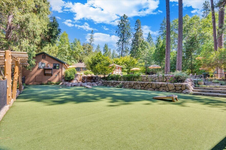 More Photos Of 22732 Middle Camp rd, Sonora Hotel For Sale