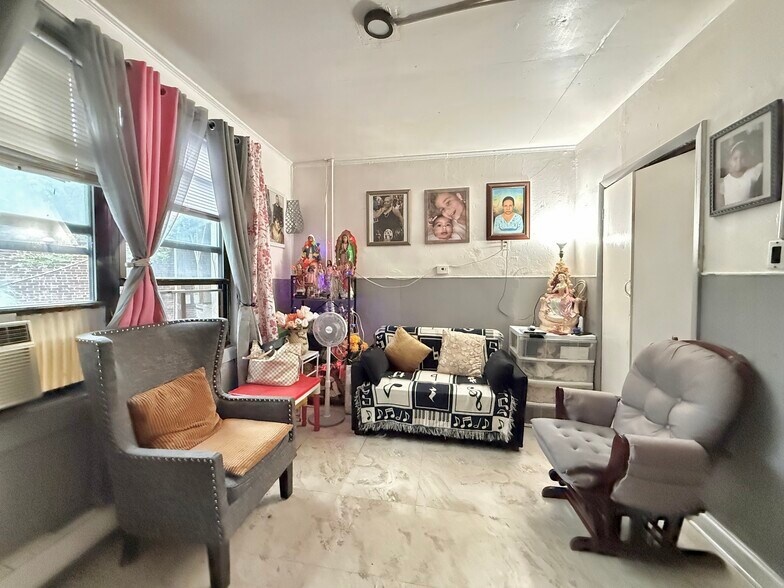 More Photos Of 615 Summit Ave, Union City Apartments For Sale