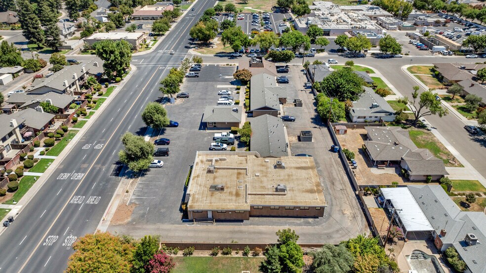 More Photos Of 1215-1239 Rose Ave, Selma Medical For Lease