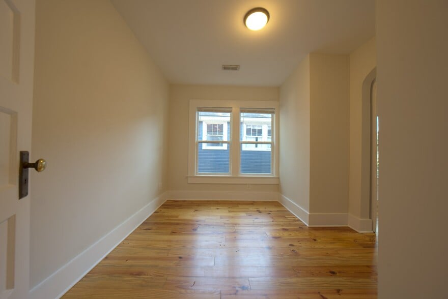 More Photos Of 787 Meeting St, Charleston Office Residential For Lease