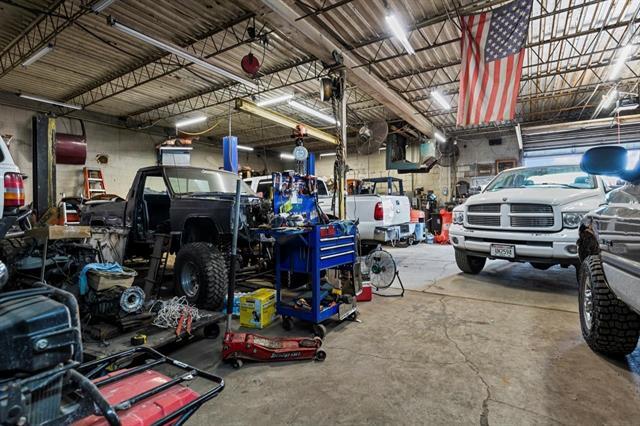 More Photos Of 8889 Oakwood Ave, Neenah Service For Sale