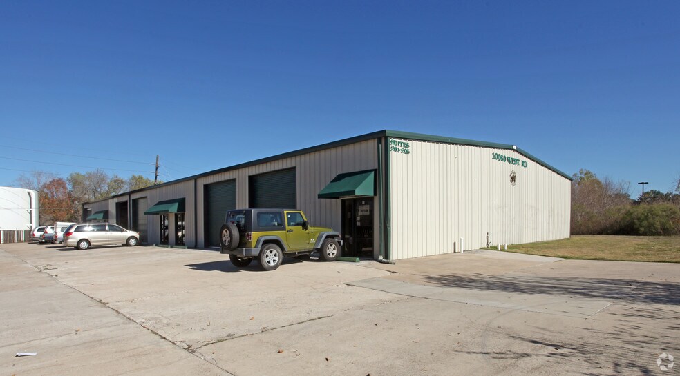 More Photos Of 10060 West Rd, Houston Warehouse For Lease