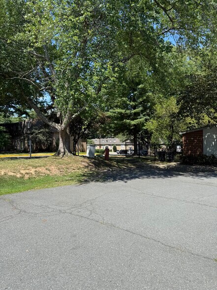 More Photos Of 1712 Clubhouse Rd, Reston Medical For Lease