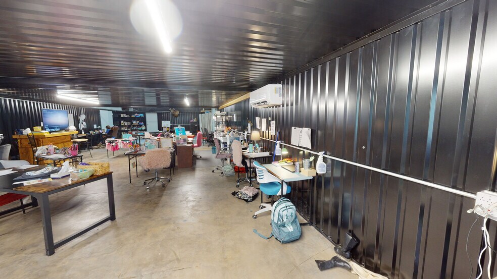 More Photos Of 1215 NW 1st Plz, Andrews Restaurant For Sale