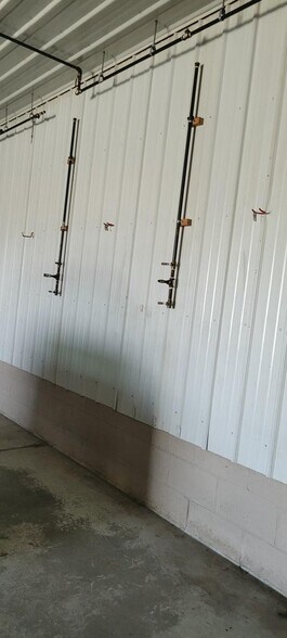 More Photos Of 16815 S Meehan St, Kincheloe Warehouse For Sale
