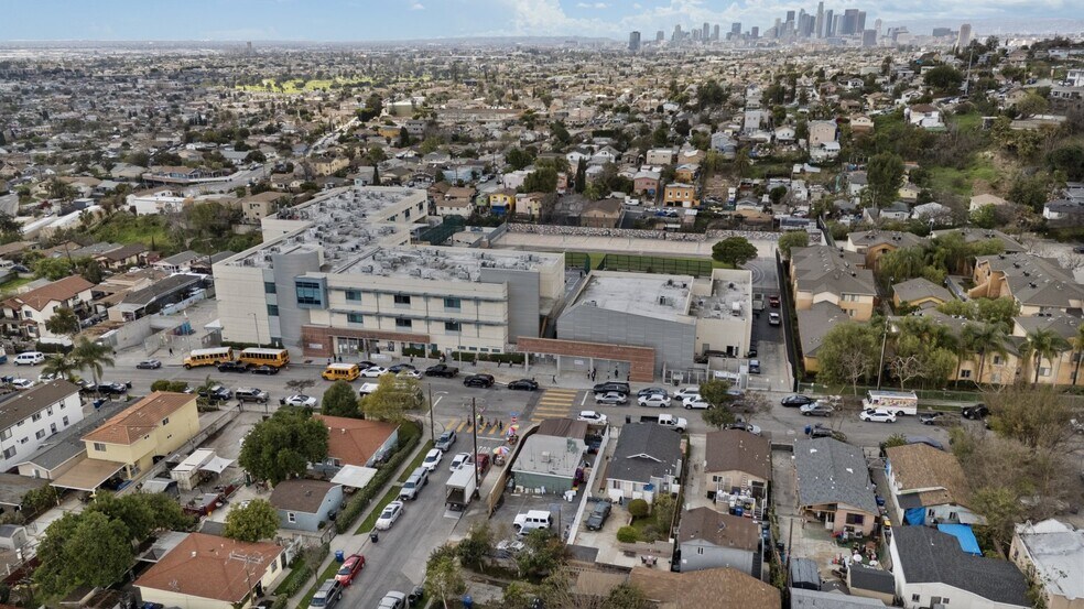 More Photos Of 920 N Bonnie Beach Pl, Los Angeles Freestanding For Sale