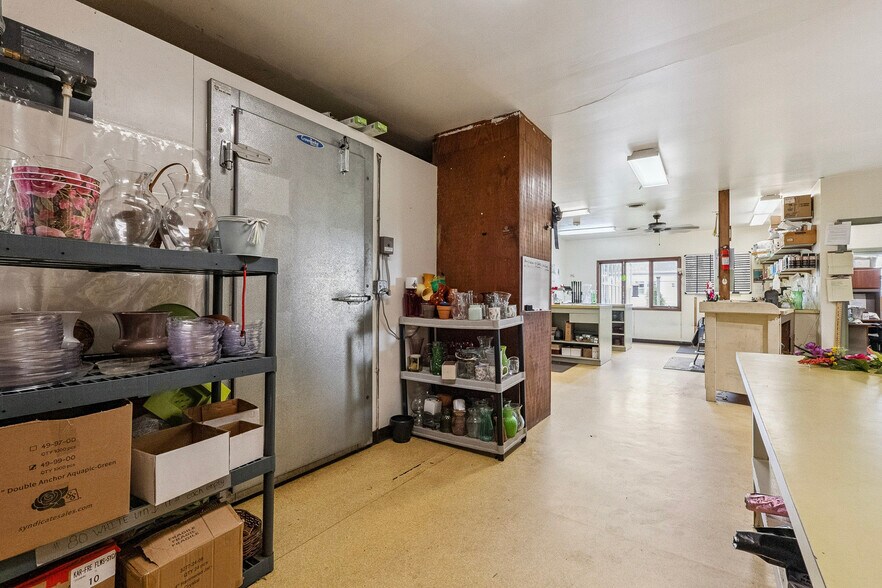 More Photos Of 1126 E State St, Sycamore Storefront Retail Residential For Lease