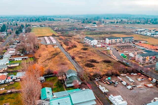 More Photos Of 2561 W Main St, Medford Self Storage For Sale