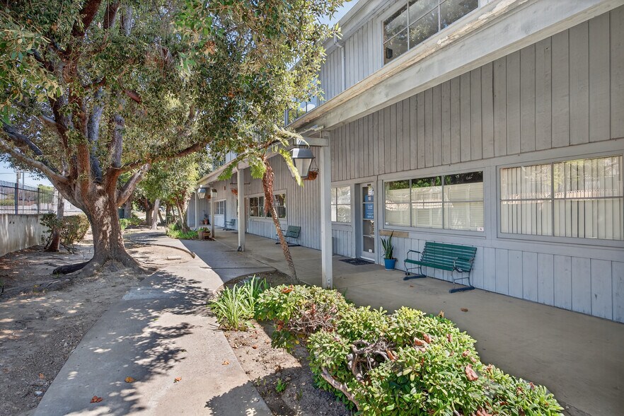 More Photos Of 4080 Loma Vista Rd, Ventura Medical For Lease