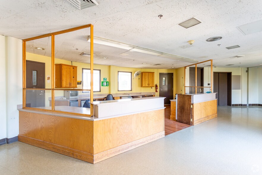 More Photos Of 1890 E Apple Ave, Muskegon Assisted Living For Sale