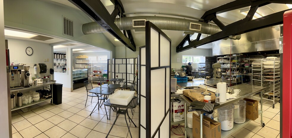 More Photos Of 231-239 S Main St, Mount Airy Freestanding For Sale