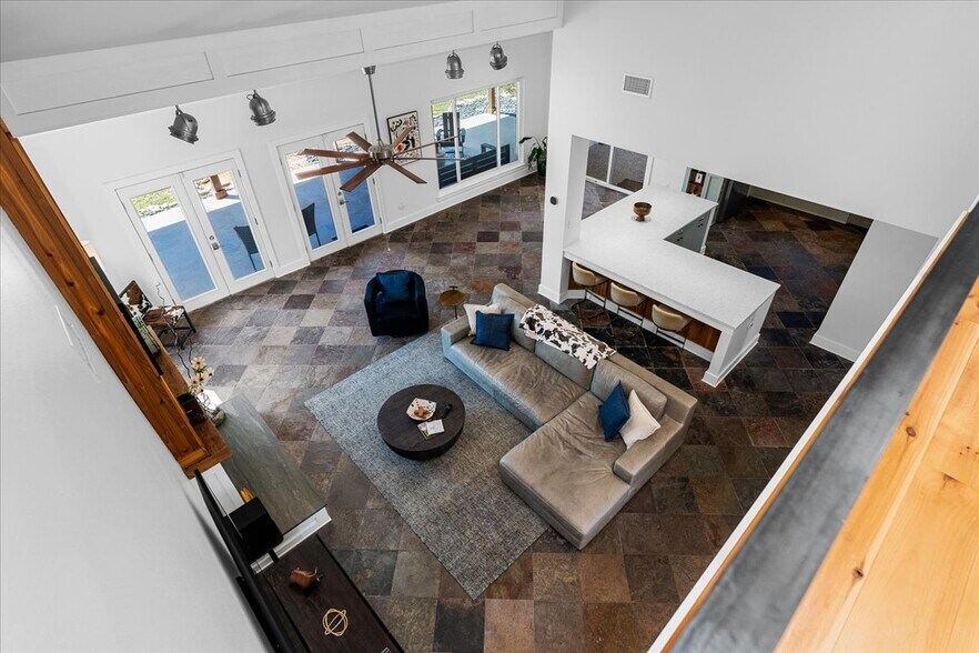 More Photos Of 14519 Fitzhugh Rd, Austin Specialty For Sale