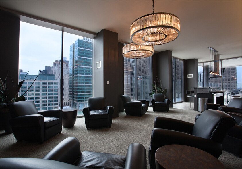 More Photos Of 123 N Desplaines St, Chicago Apartments For Lease