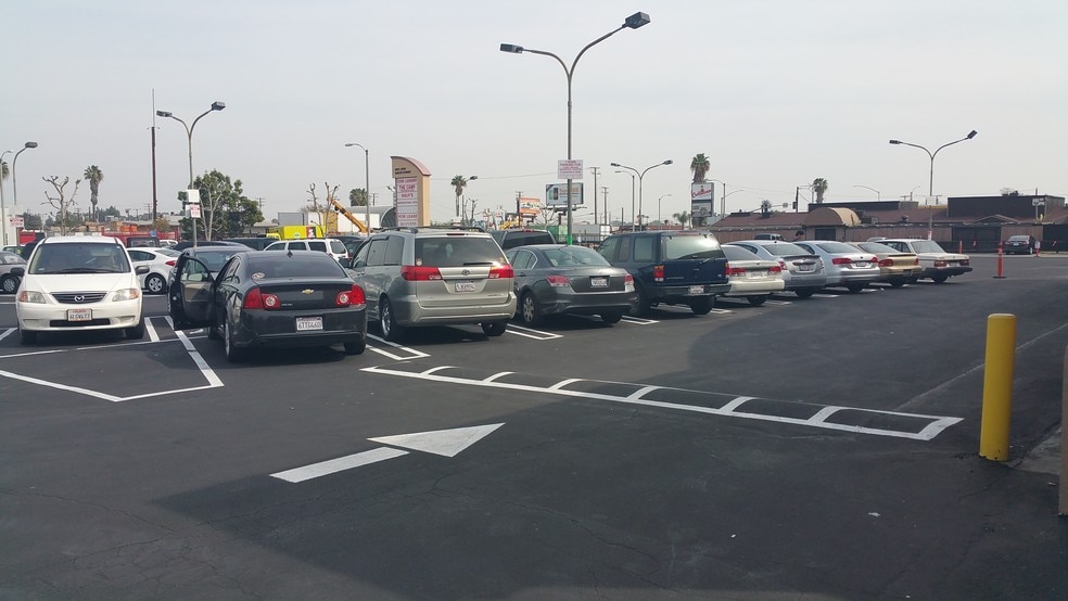 More Photos Of 2612-2628 E South St, Long Beach Freestanding For Lease