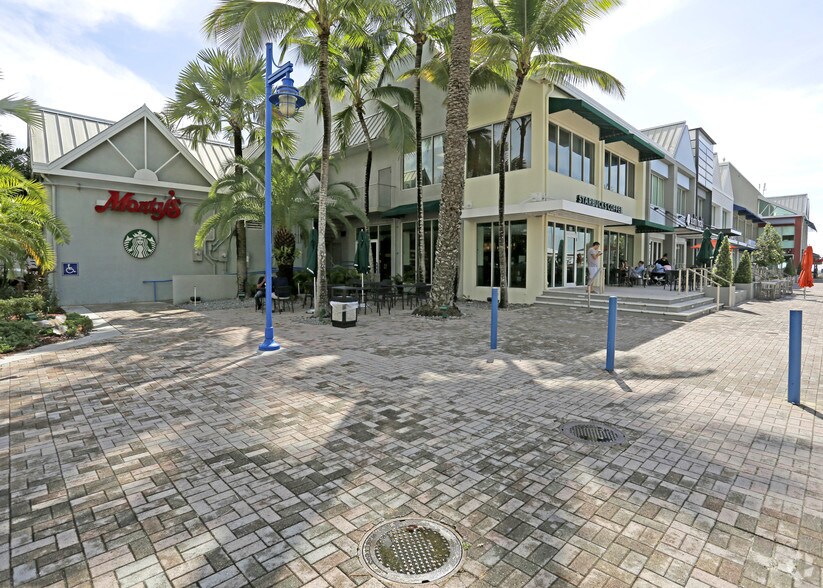 More Photos Of 2550 S Bayshore Dr, Coconut Grove Office For Lease