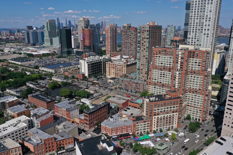 More Photos Of 116-120 Newark Ave, Jersey City Office For Lease