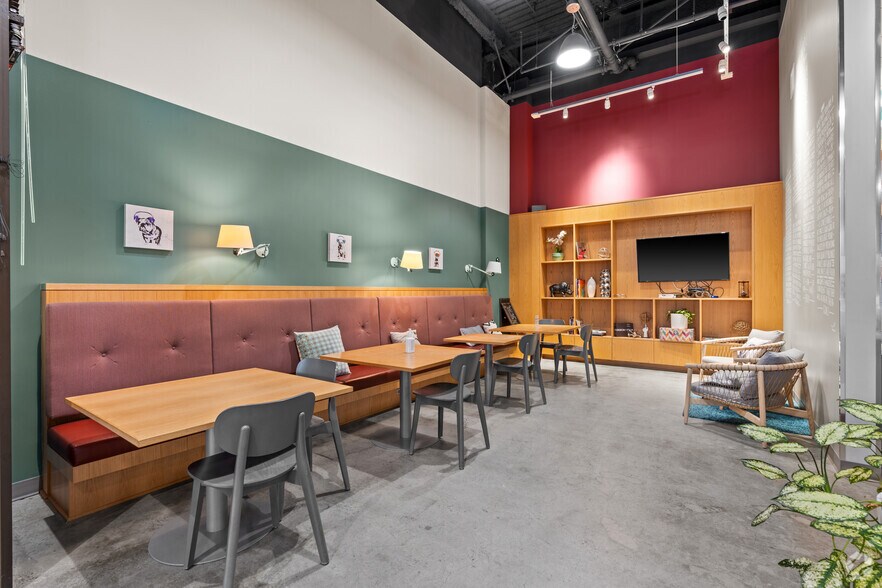 More Photos Of 3031 Tisch Way, San Jose Coworking Space