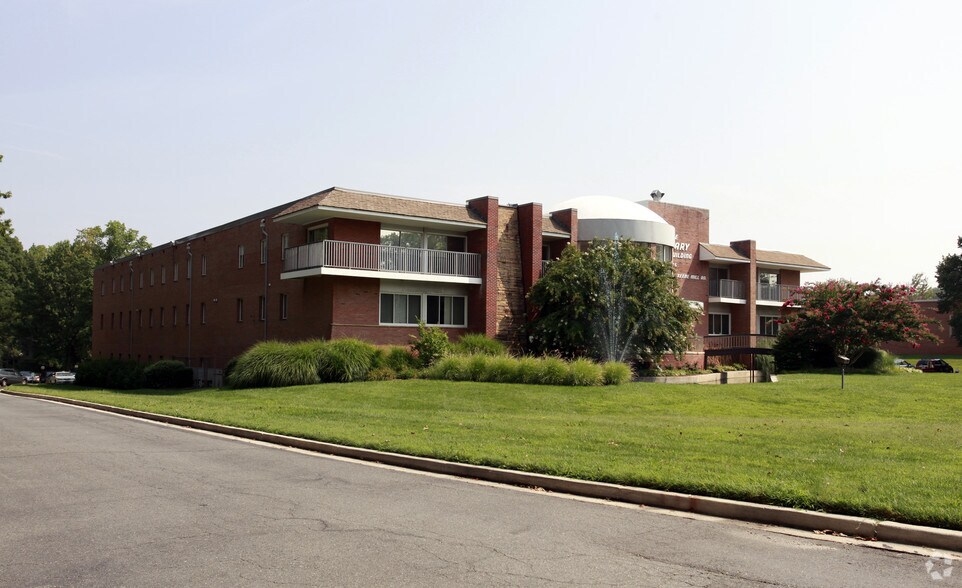 More Photos Of 8136 Old Keene Mill Rd, Springfield Medical For Sale