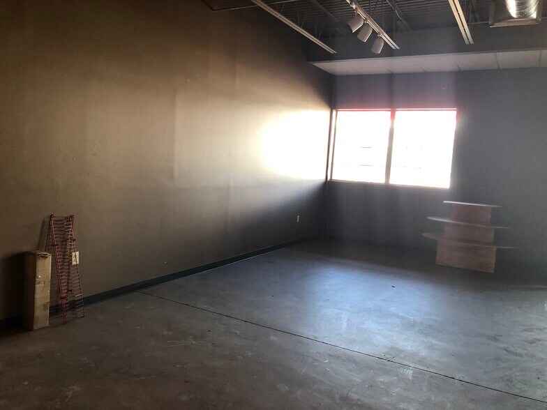 More Photos Of 9064 Us Highway 285, Morrison Unknown For Lease