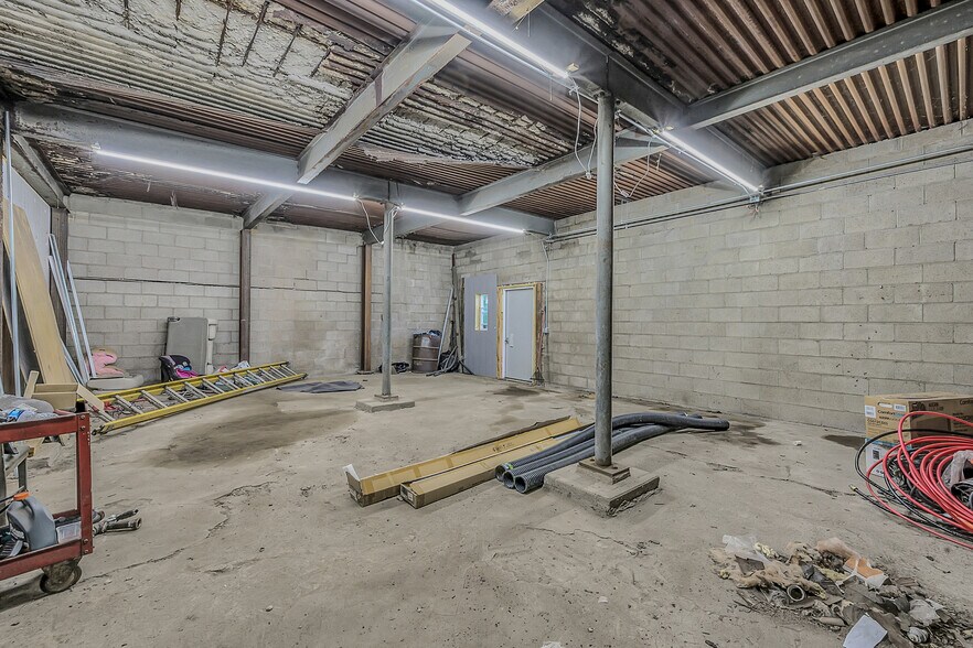 More Photos Of 515 Wyoming Ave, Scranton Flex For Sale