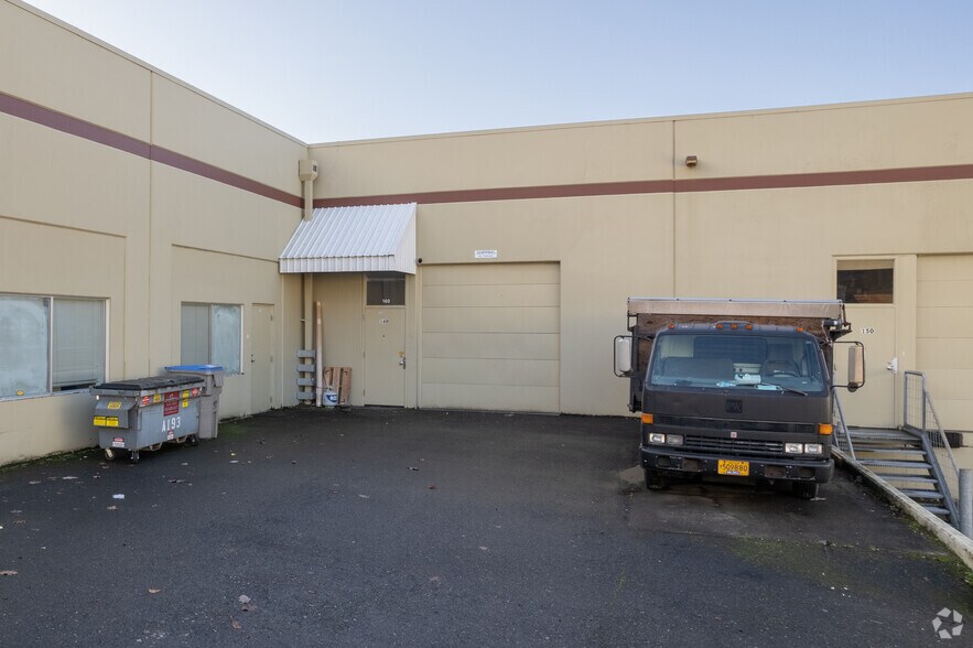 More Photos Of 7409 SW Tech Center Dr, Tigard Unknown For Lease