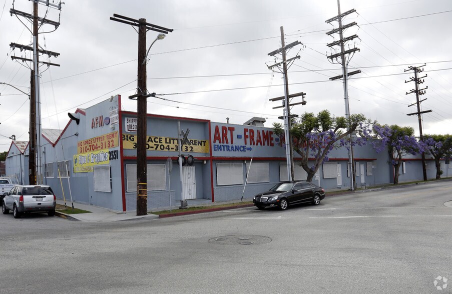 More Photos Of 2551 Fernwood Ave, Lynwood Showroom For Lease