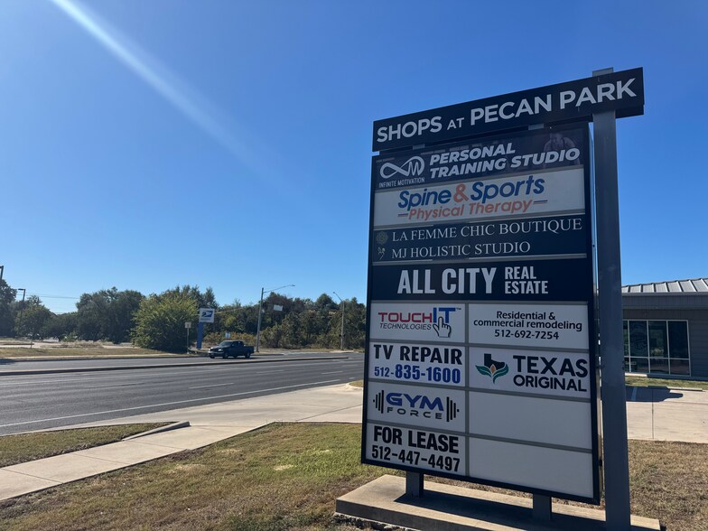 More Photos Of 10222 Pecan Park Blvd, Austin Storefront Retail Office For Lease