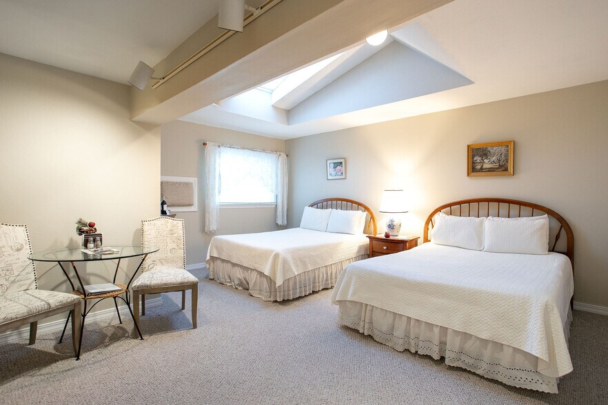 More Photos Of 2 Oak St, West Stockbridge Hospitality For Sale