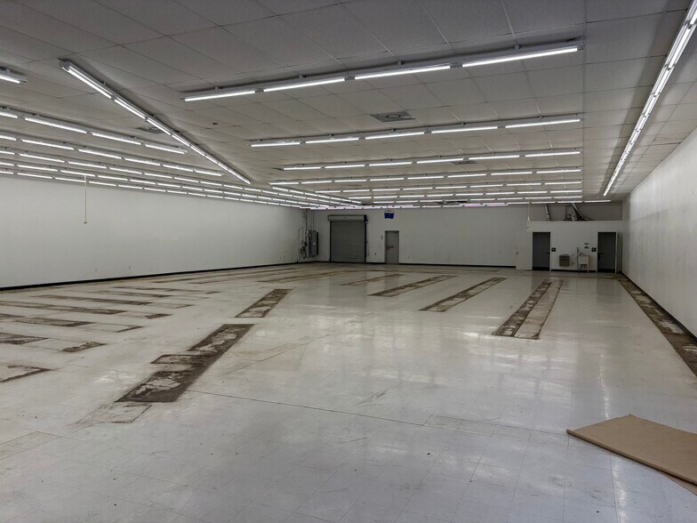 More Photos Of 2239 Temple Ave N, Fayette Freestanding For Lease