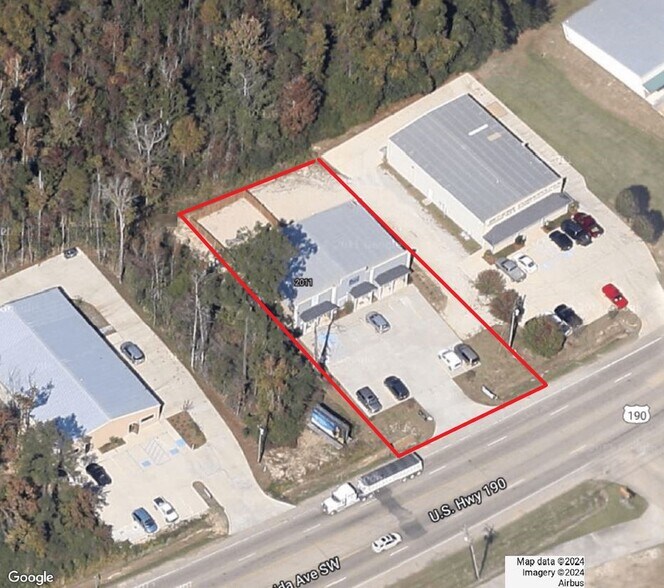 More Photos Of 2011 Florida Ave SW, Denham Springs Office For Sale
