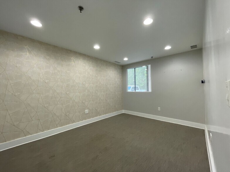 More Photos Of 644 Antone St NW, Atlanta Loft Creative Space For Lease