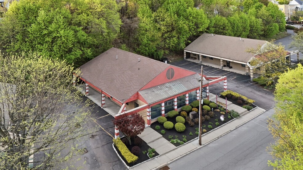 More Photos Of 381 N 9th Ave, Scranton Medical For Sale